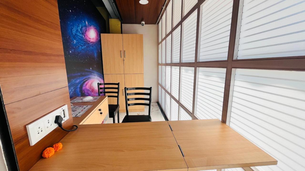 מלון מומביי Astropods מראה חיצוני תמונה